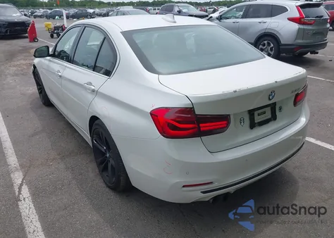 2017 BMW 330I z USA, uszkodzony, nr VIN WBA8B9C55HK675705